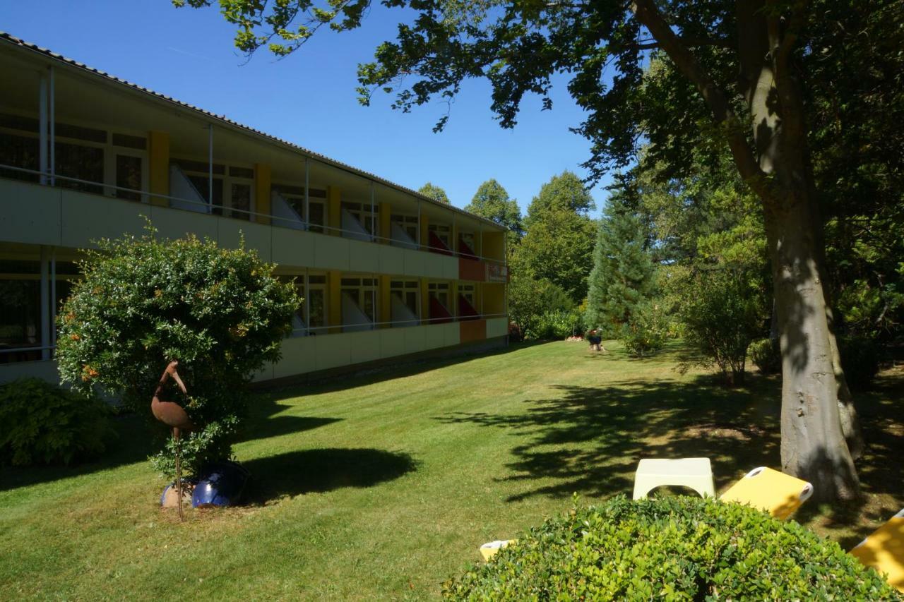 Отель Haus Am Kurpark Шёмберг Экстерьер фото